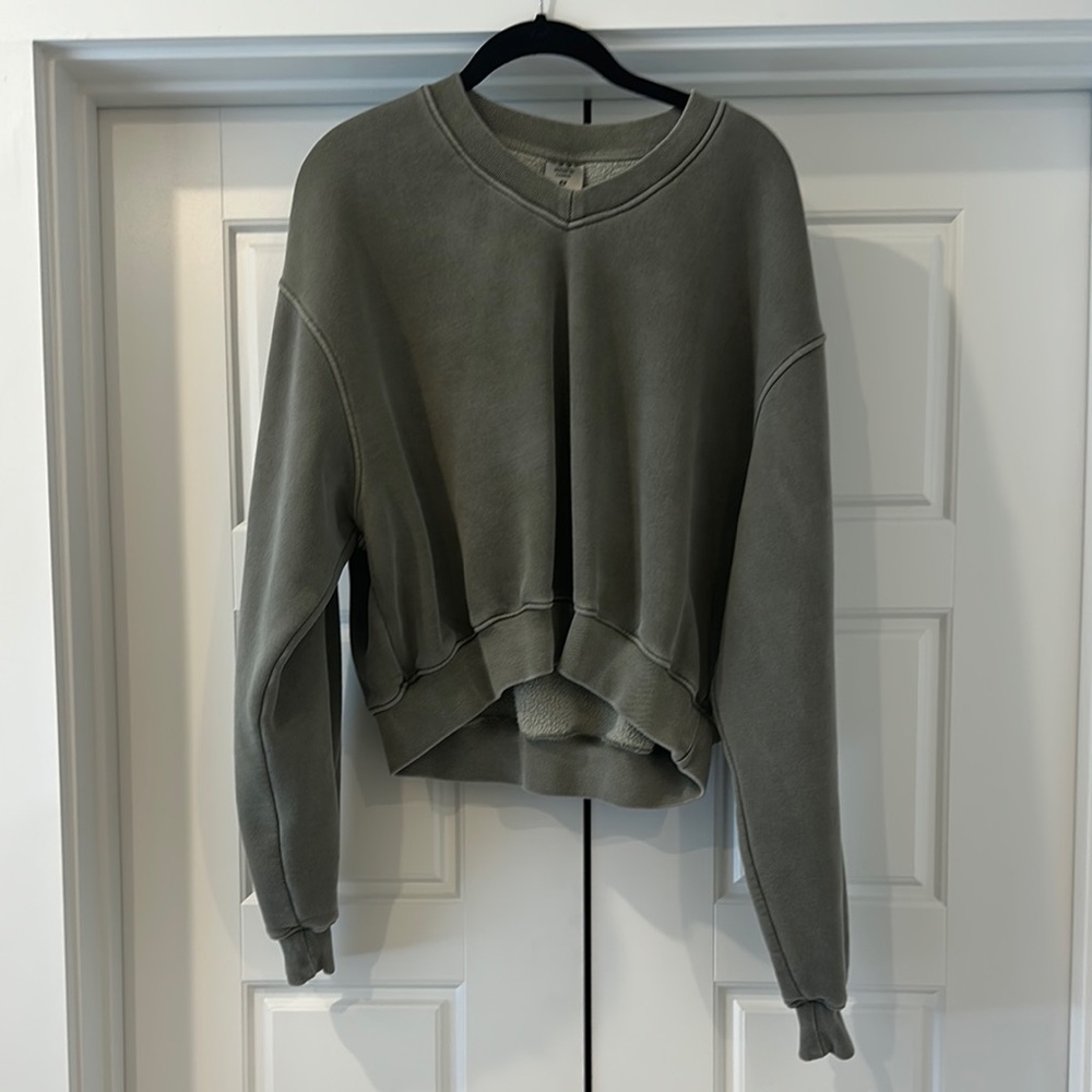 Cropped Olive Green Sweatshirt